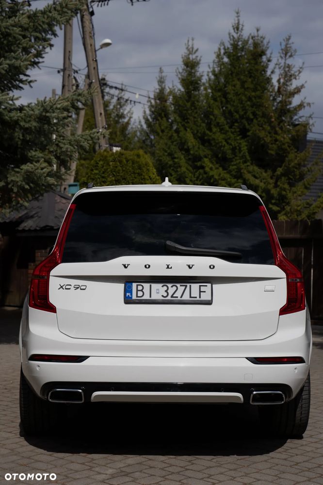 Volvo XC 90 T8 AWD Plug-In Hybrid R-Design 7os - 5