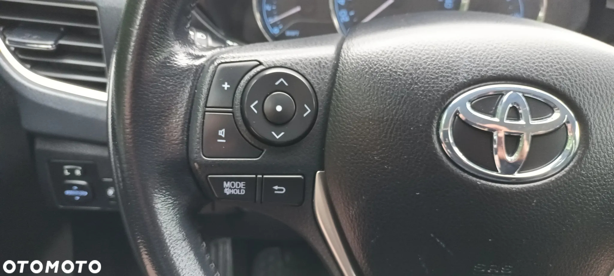 Toyota Corolla 1.6 Premium - 22