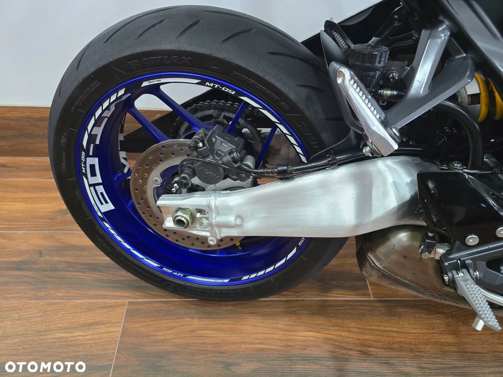 Yamaha MT - 30