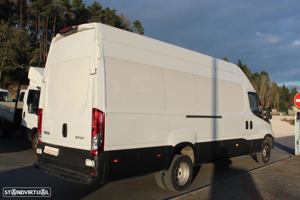 Iveco DAILY 35-160 // 18M3 // 2023 - 4