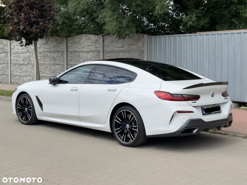 BMW Seria 8 - 3
