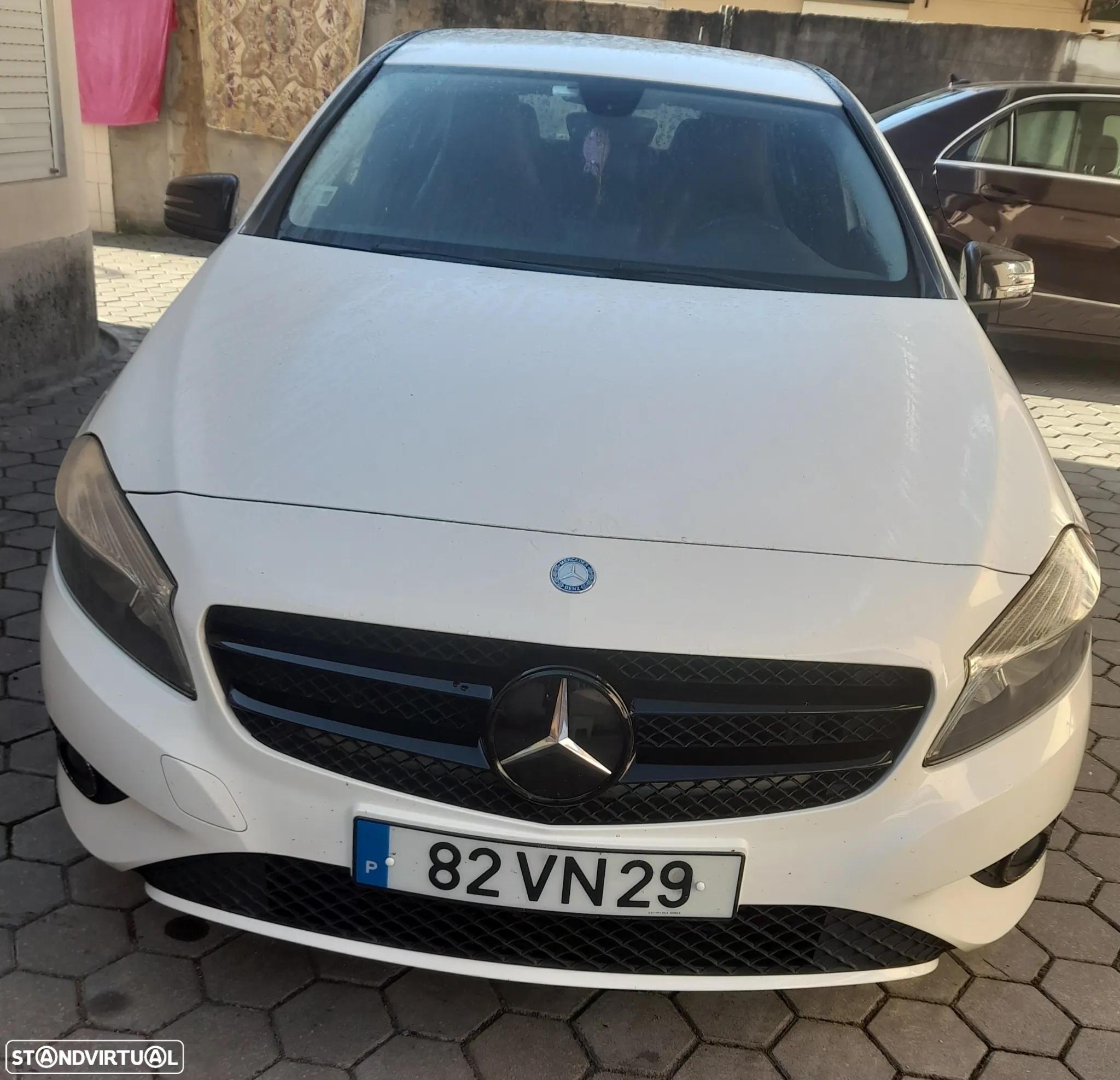 Mercedes-Benz A 180 CDI (BlueEFFICIENCY) Urban - 2