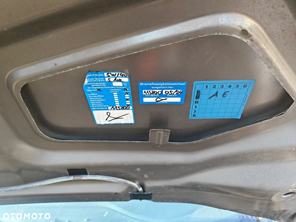 Renault Clio 1.2 16V 75 Limited - 16