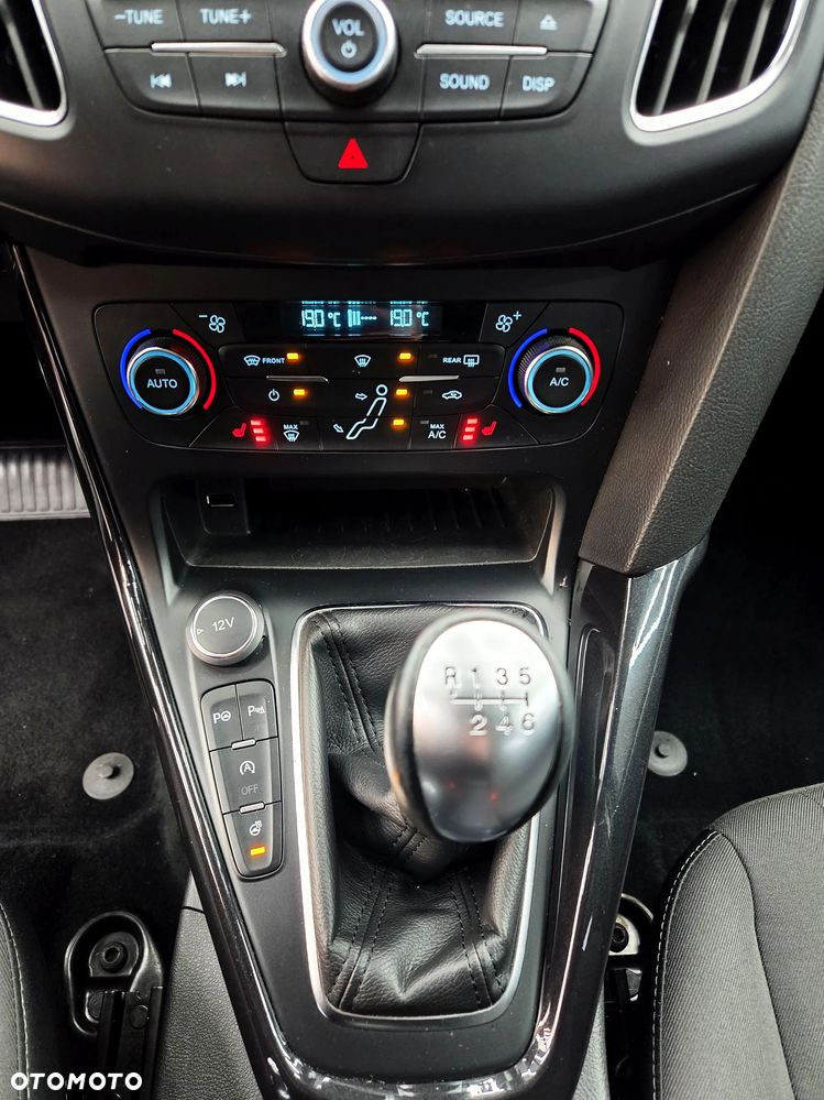 Ford Focus - 17
