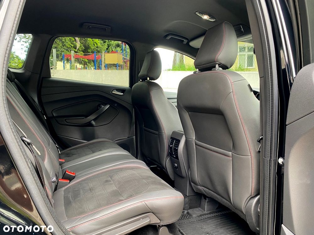 Ford Kuga 2.0 TDCi 4x4 ST-Line - 10