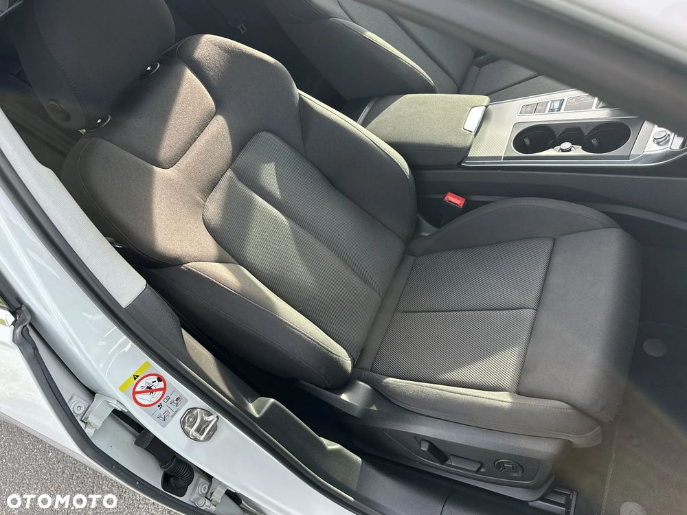 Audi A6 Avant - 15