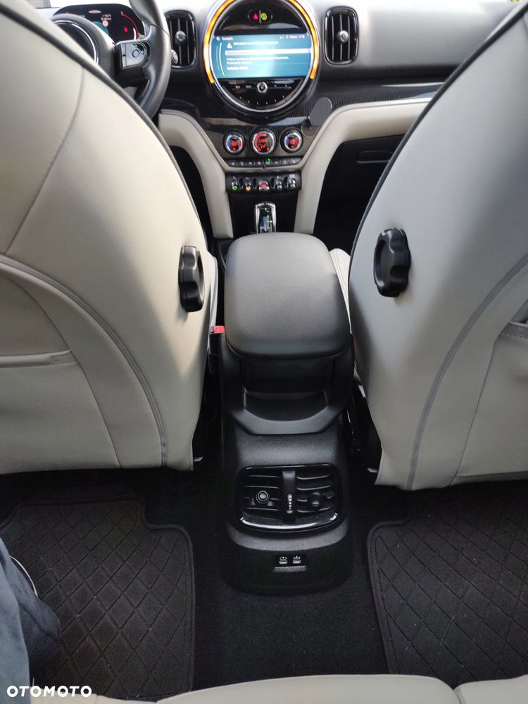 MINI John Cooper Works ALL4 sport - 12