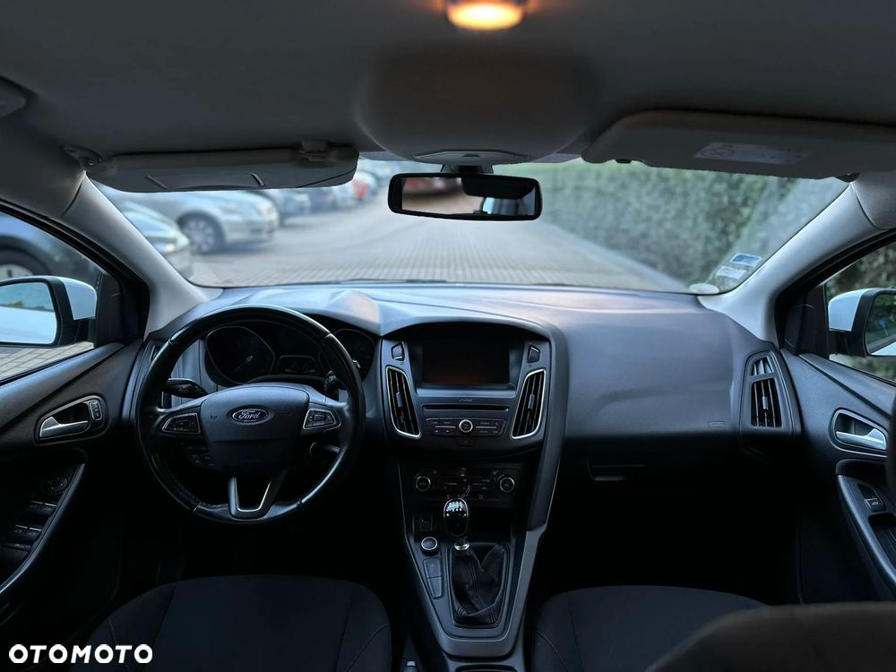 Ford Focus 1.5 TDCi ECOnetic 88g Start-Stopp-System Business - 9
