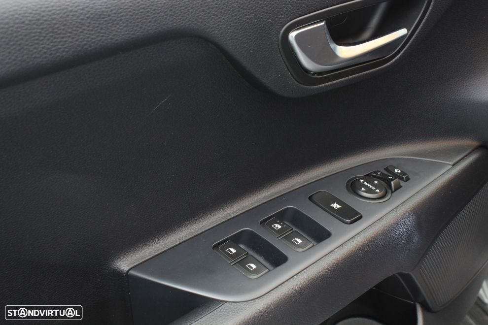 Kia Stonic 1.0 T-GDI Drive - 25