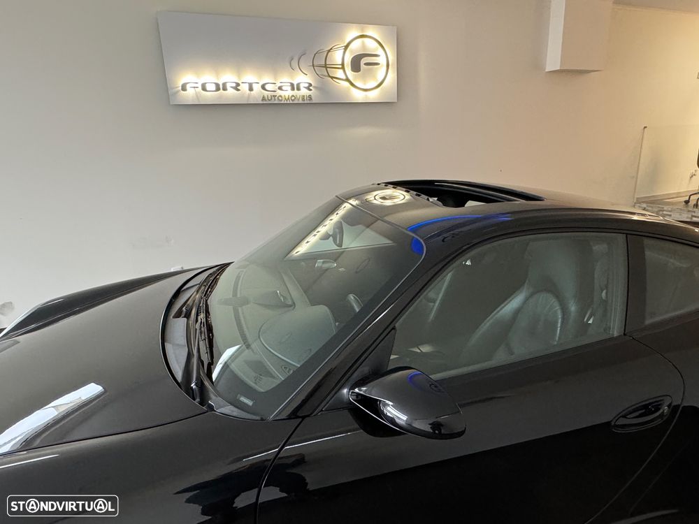 Porsche 911 (997) Carrera S - 8