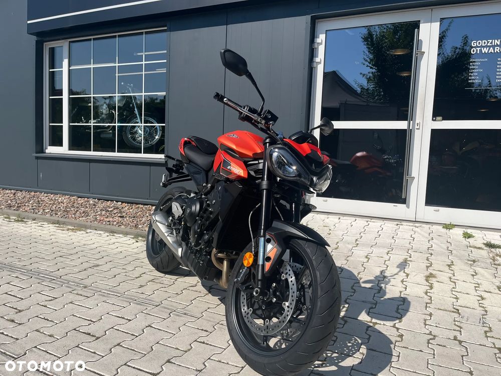 Triumph Street Triple - 5