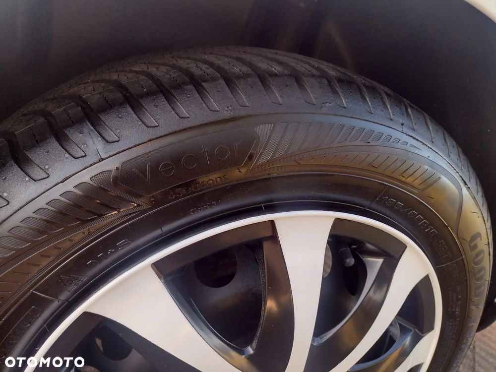 Renault Clio 1.2 16V 75 Limited - 22