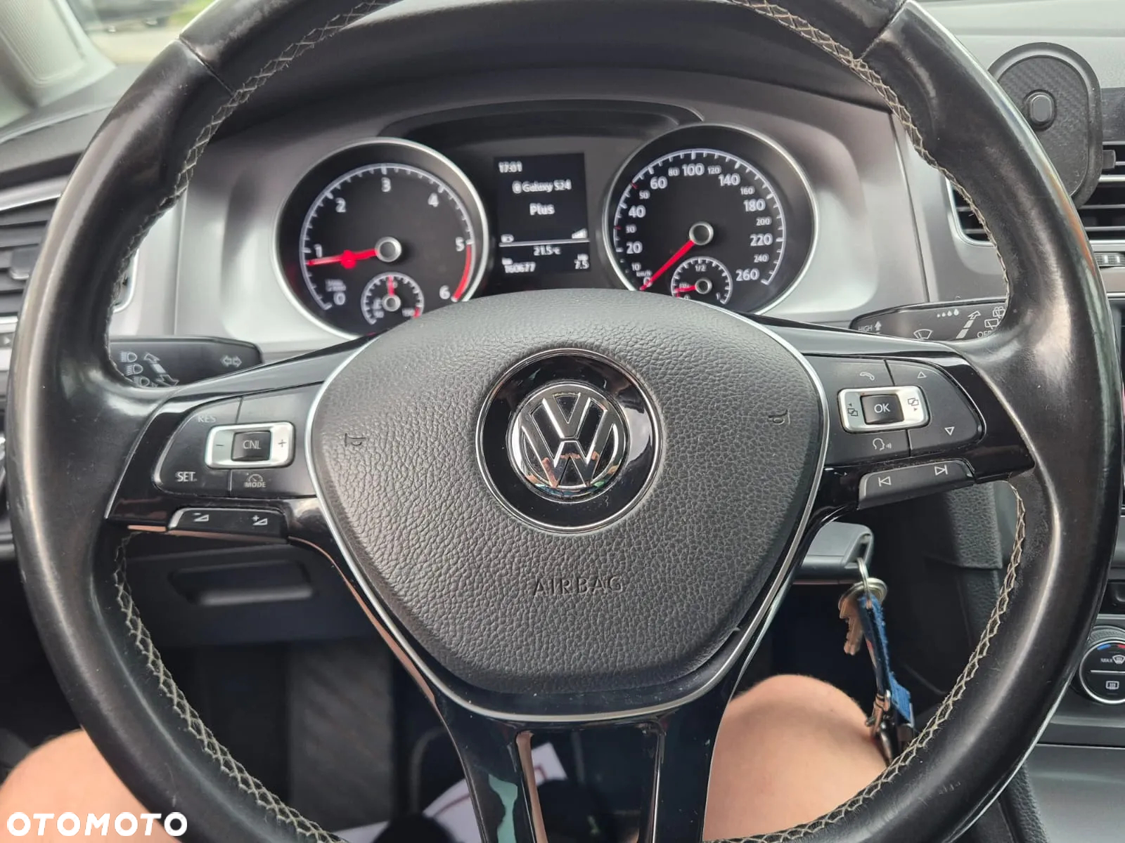 Volkswagen Golf - 12