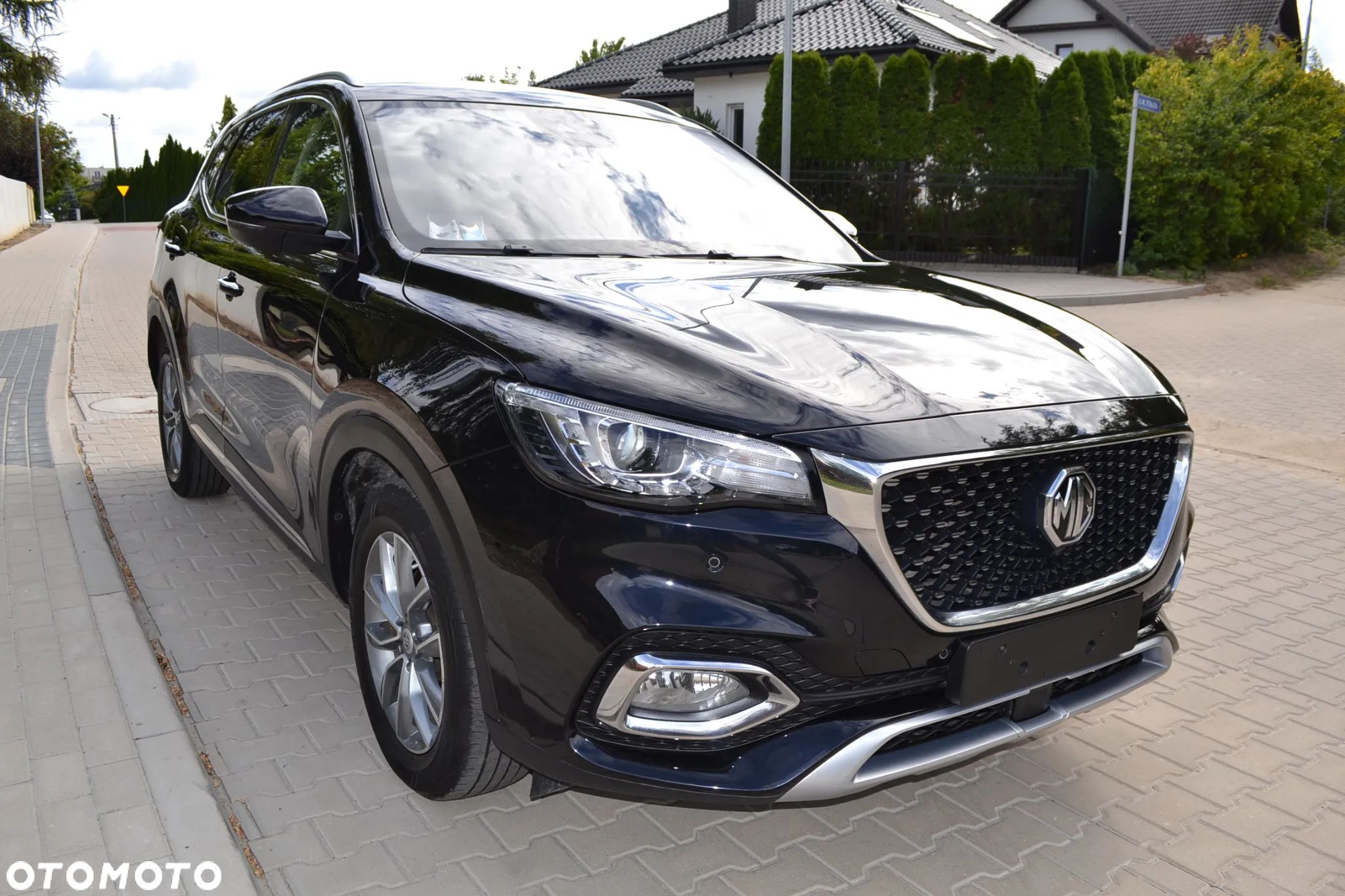 MG HS 1.5 T-GDI Exclusive DCT - 1