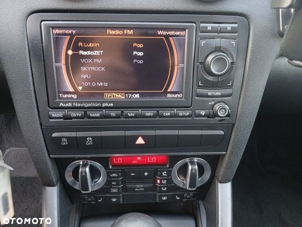 Audi A3 Sportback 1.6 TDI DPF S tronic S line Sportpaket - 14