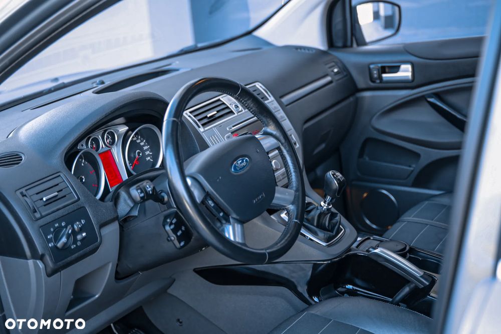 Ford Kuga 2.0 TDCi 4WD Titanium - 7