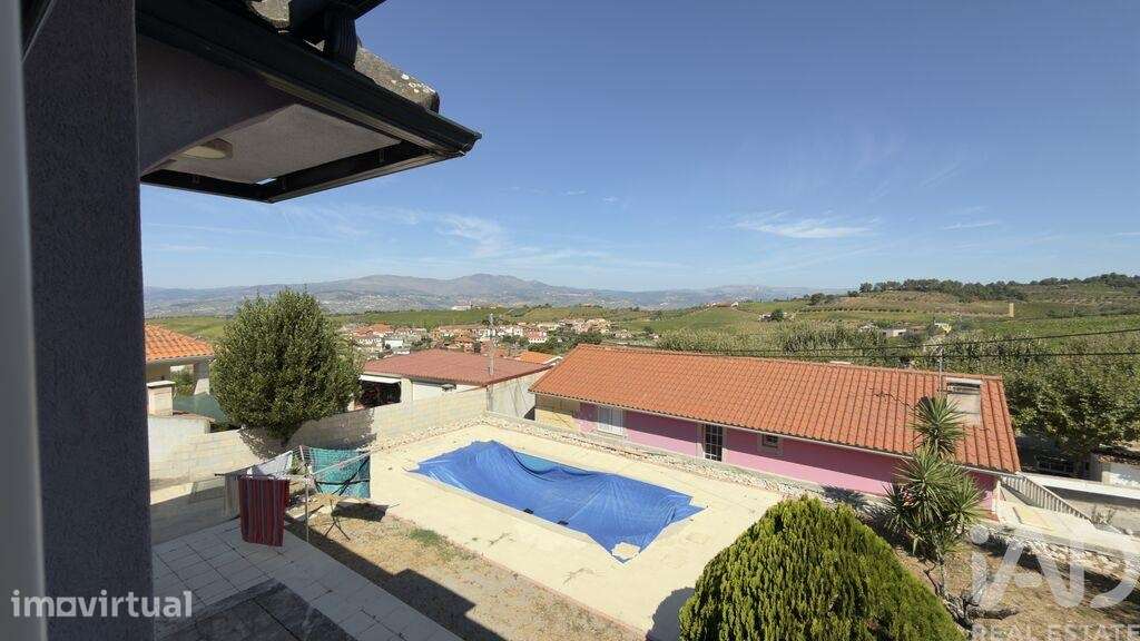Casa / Villa T4 em Poiares e Canelas de 122 m2 - Grande imagem: 4/40