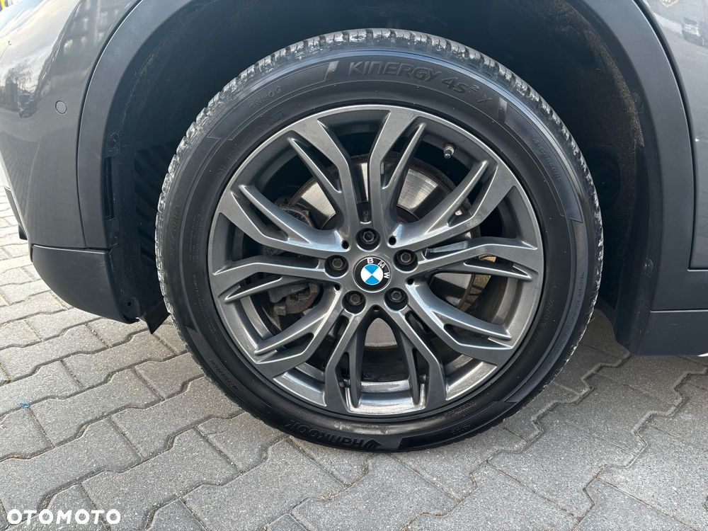 BMW X1 xDrive25i xLine - 13