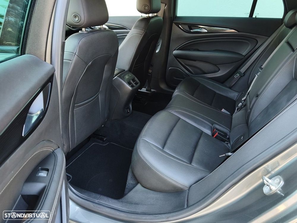 Opel Insignia Sports Tourer 1.6 CDTi Innovation Auto - 37