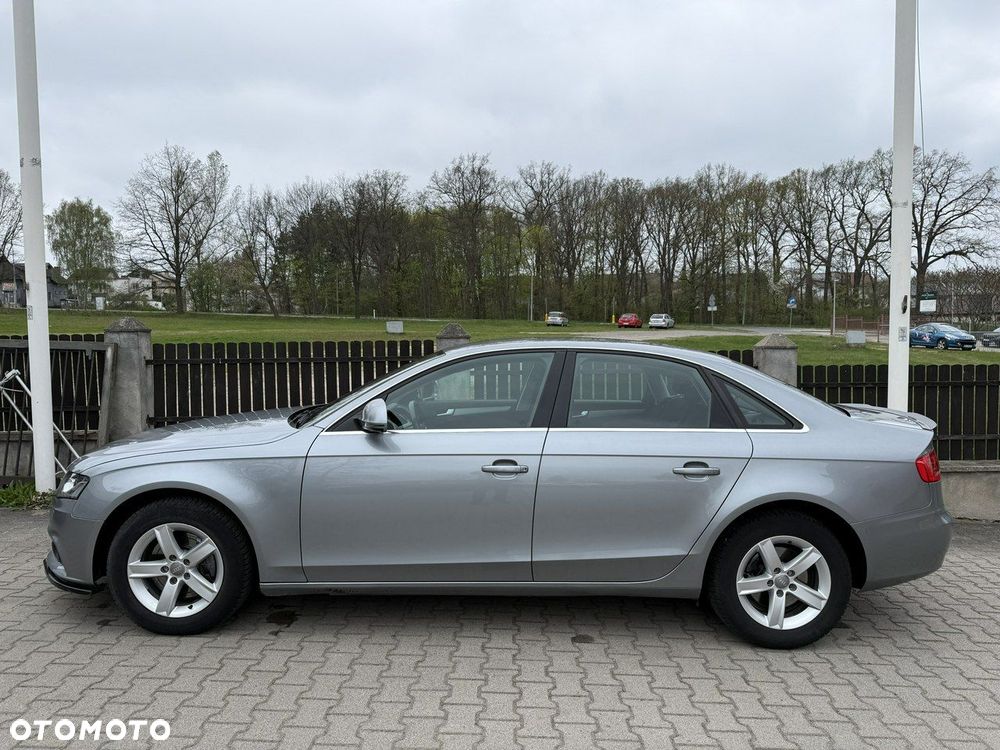 Audi A4 Limousine - 3