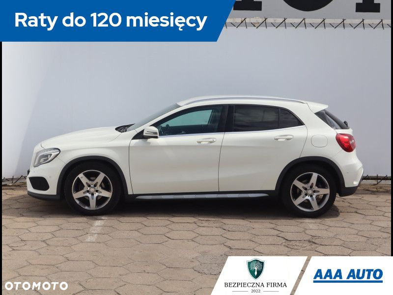 Mercedes-Benz GLA - 3