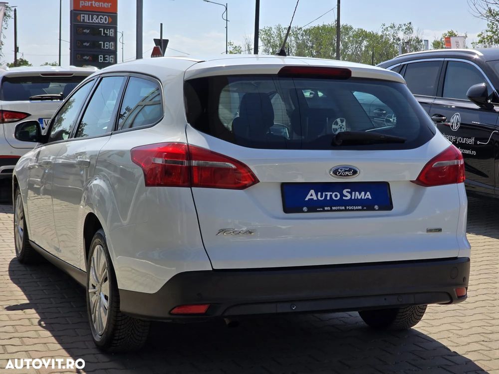 Ford Focus 1.0 EcoBoost Trend - 5