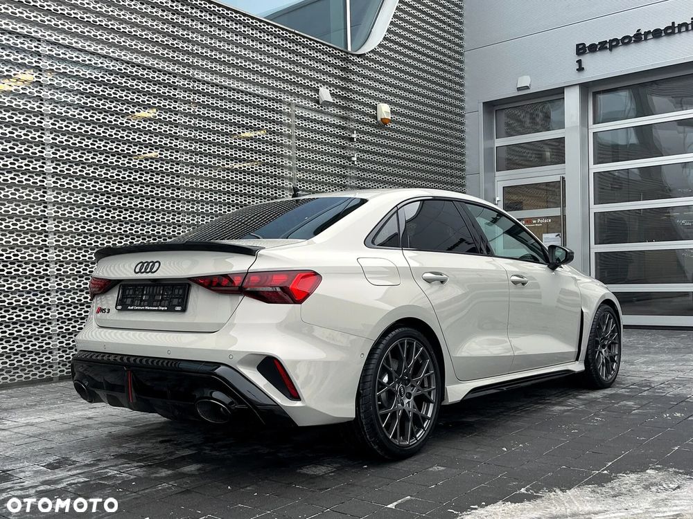 Audi RS3 Limousine - 6