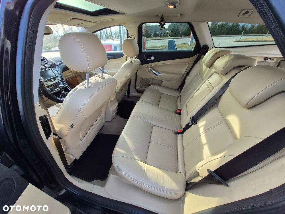 Ford Mondeo 2.0 TDCi Ghia - 5