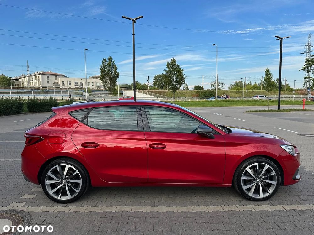 Seat Leon 1.5 eTSI FR DSG - 4