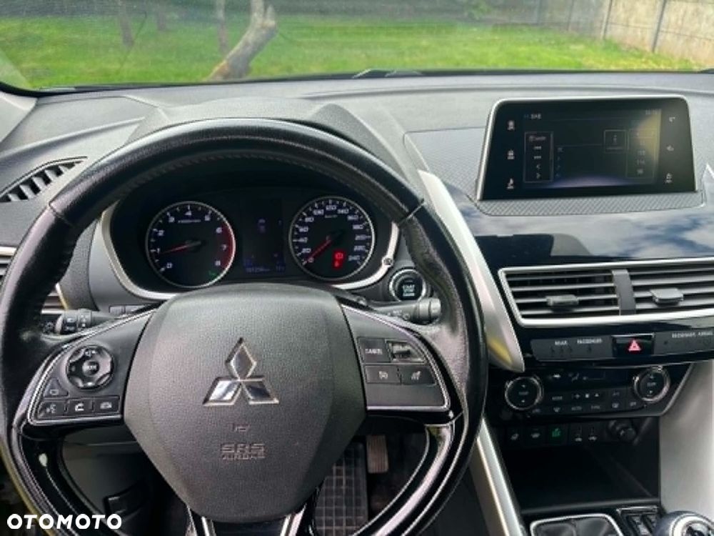 Mitsubishi Eclipse Cross - 26