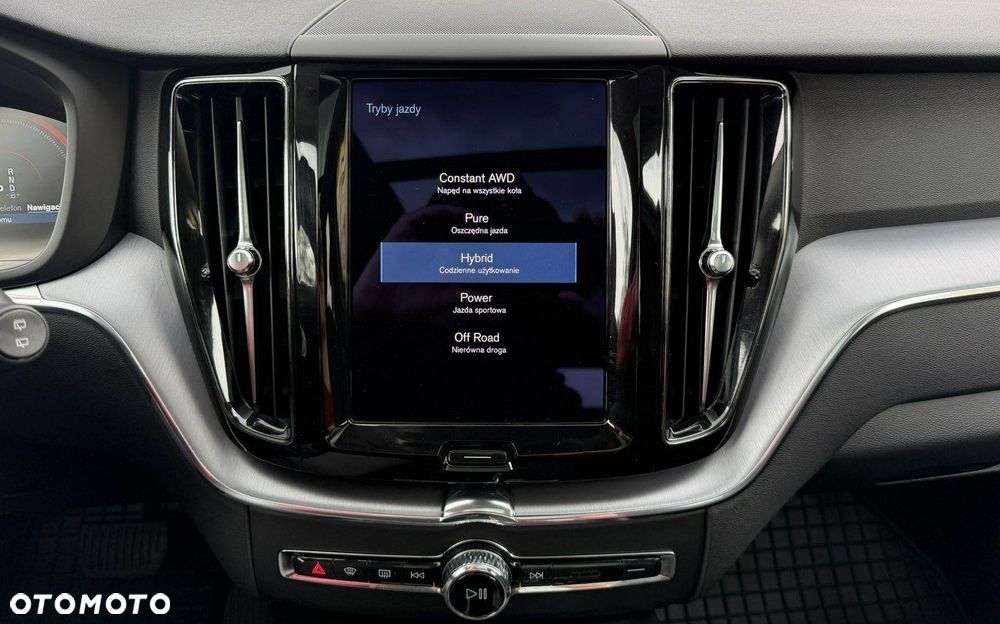 Volvo XC 60 T6 AWD Recharge Geartronic Inscription - 32