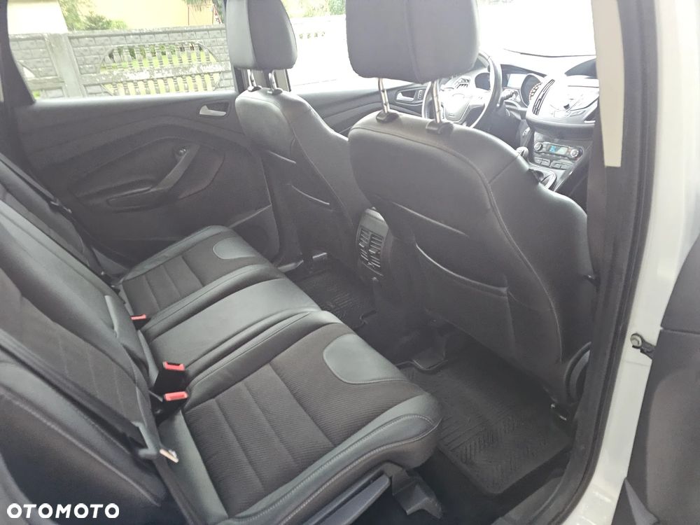 Ford Kuga - 6
