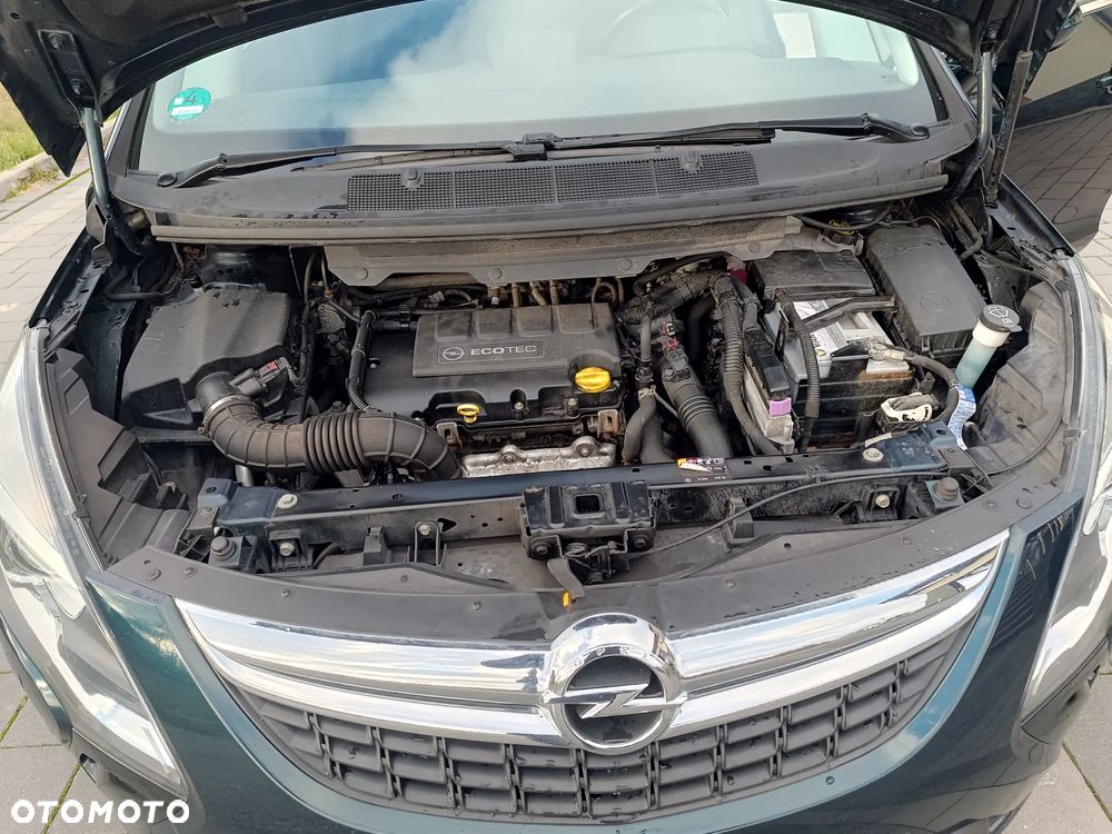 Opel Zafira Tourer 1.4 Turbo Edition - 27