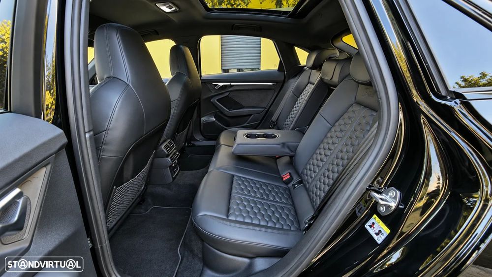 Audi RS3 Limousine - 14
