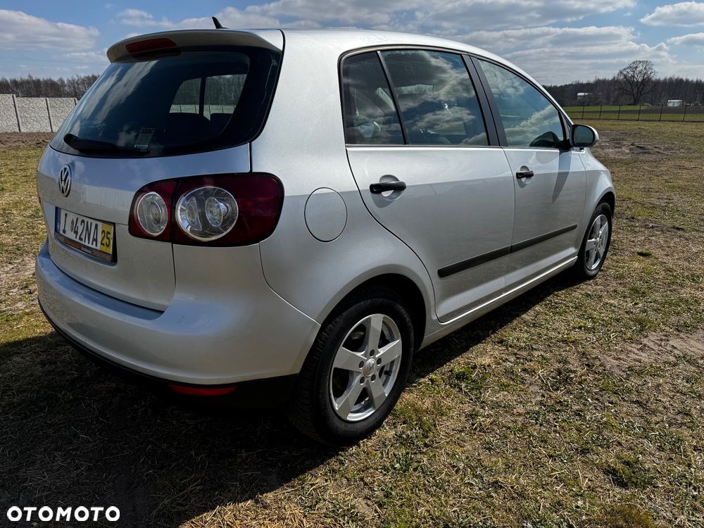 Volkswagen Golf Plus - 9