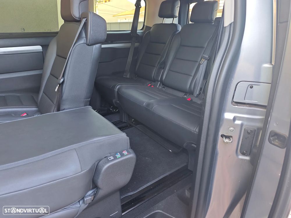 Peugeot e-Traveller L3 (50kWh) Business VIP - 24