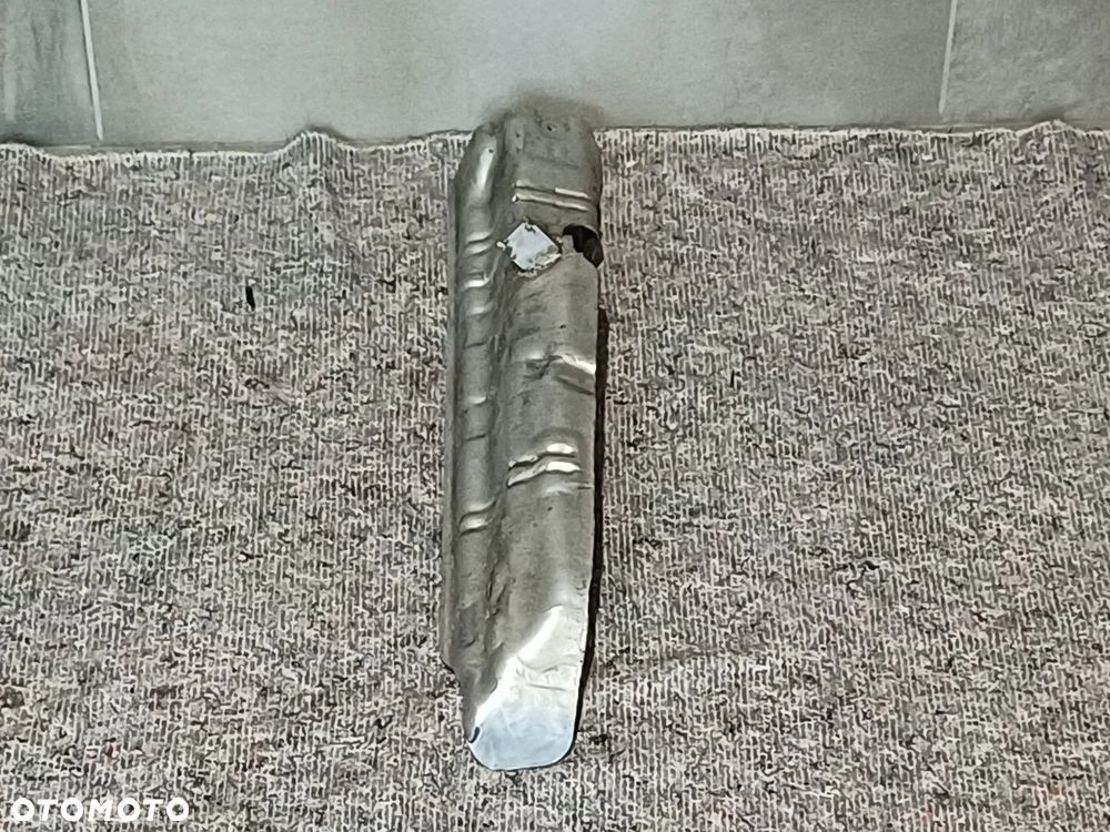 NR 18 Osłona termiczna do BMW X5 E70 3.0 851180901 - 3