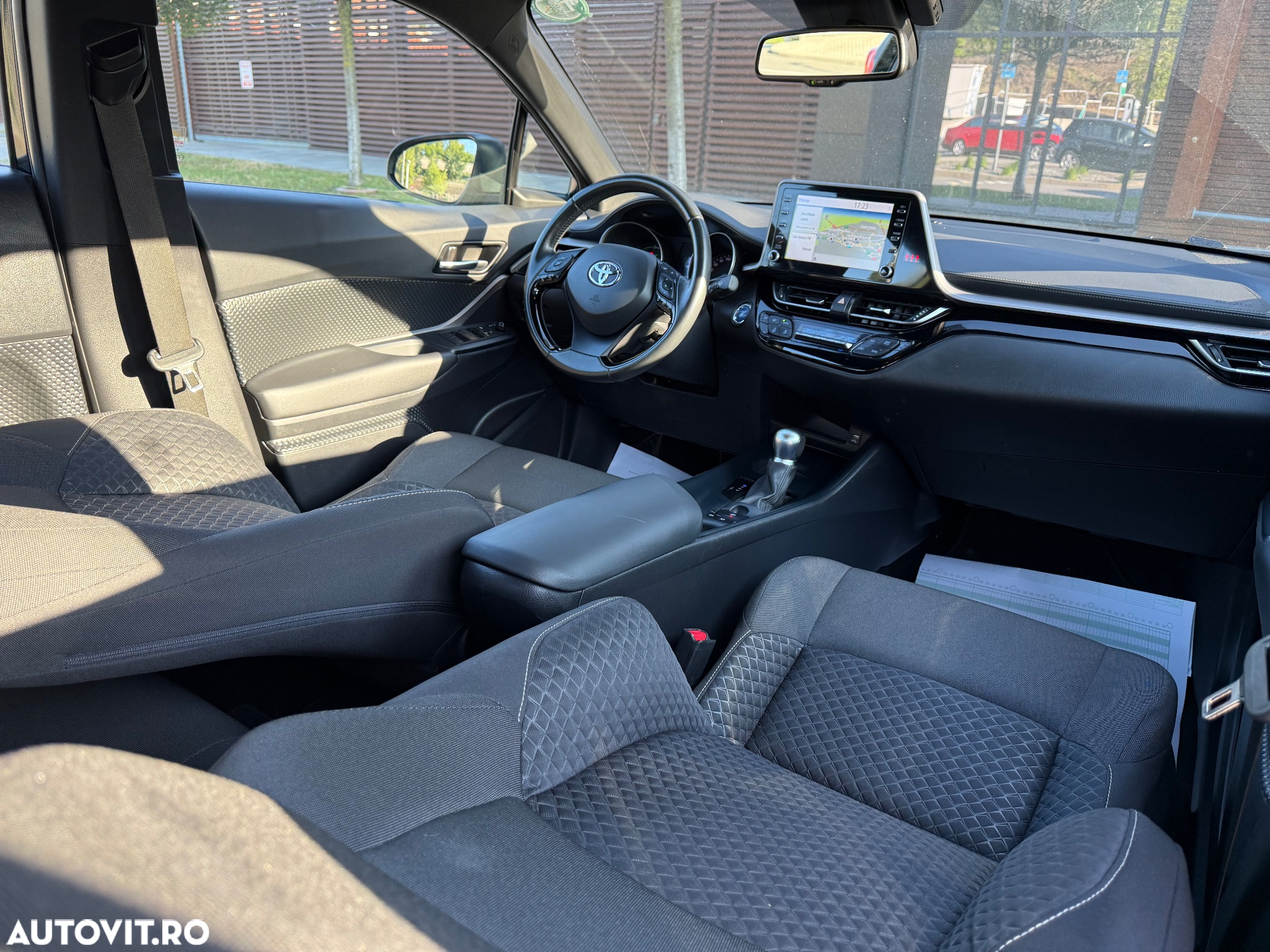 Toyota C-HR 2.0 HSD 184 CP 4x2 CVT C-ult Style - 8
