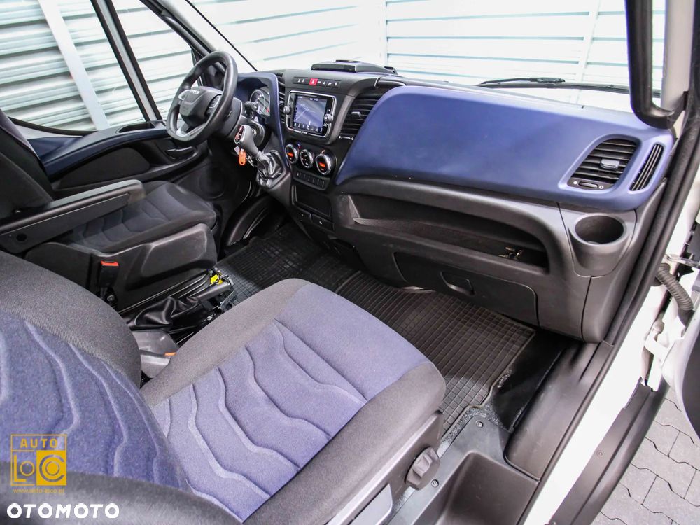 Iveco DAILY CHŁODNIA + MROŹNIA + AGREGAT x 2 + AUTOMAT - 7