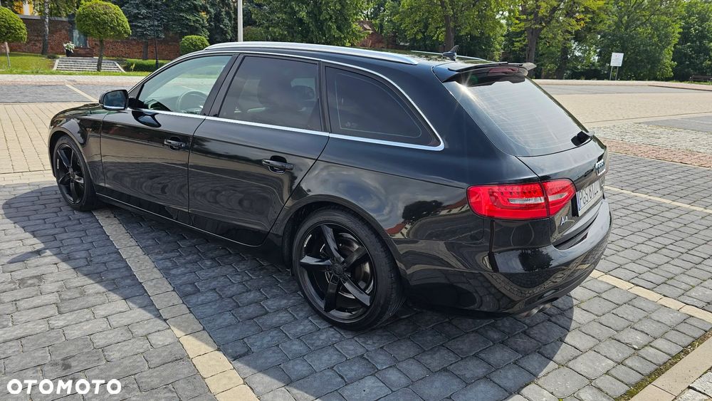 Audi A4 Avant - 11