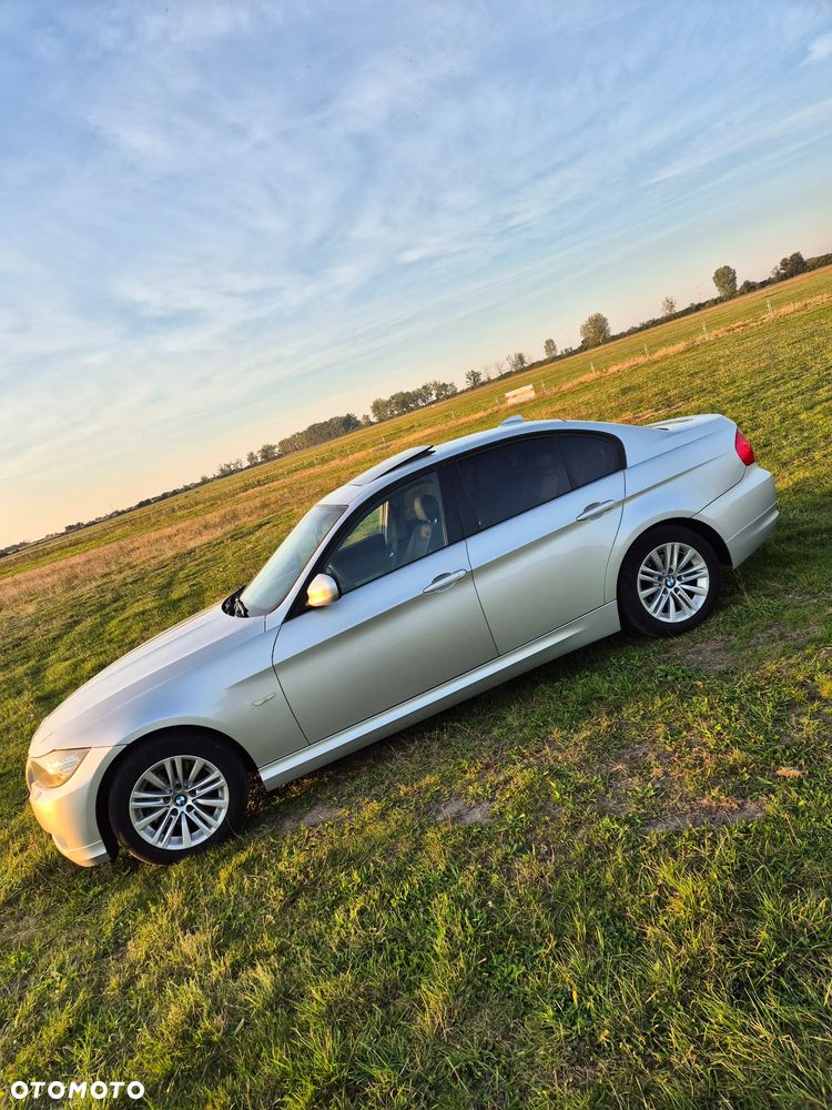 BMW Seria 3 320d - 5