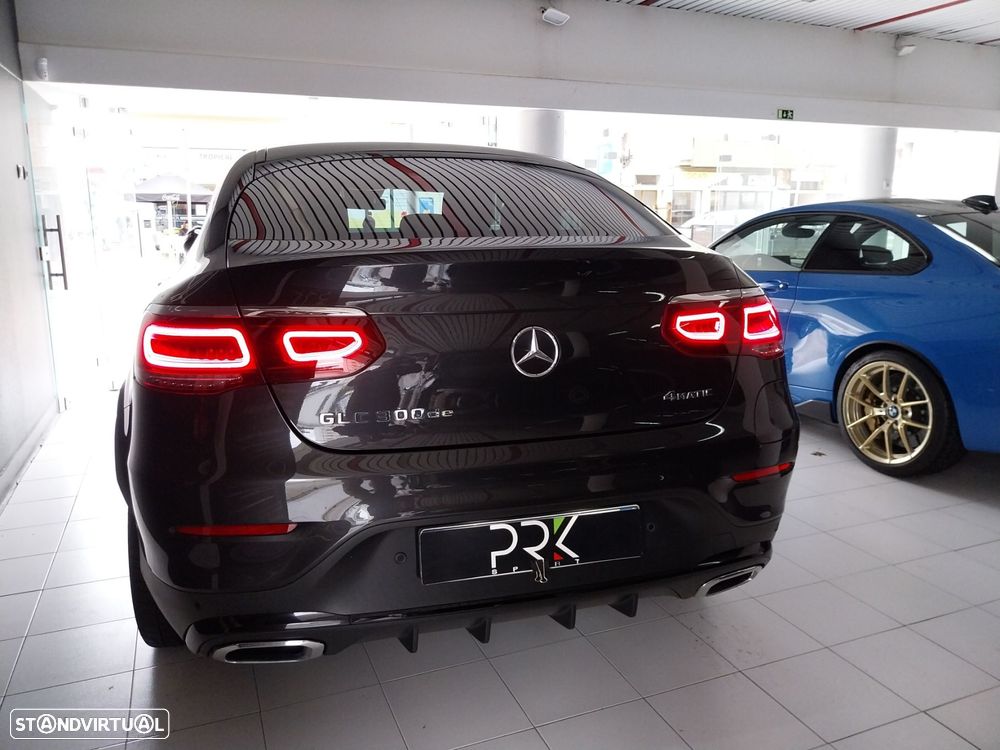 Mercedes-Benz GLC 300 de Coupe 4Matic 9G-TRONIC AMG Line - 4