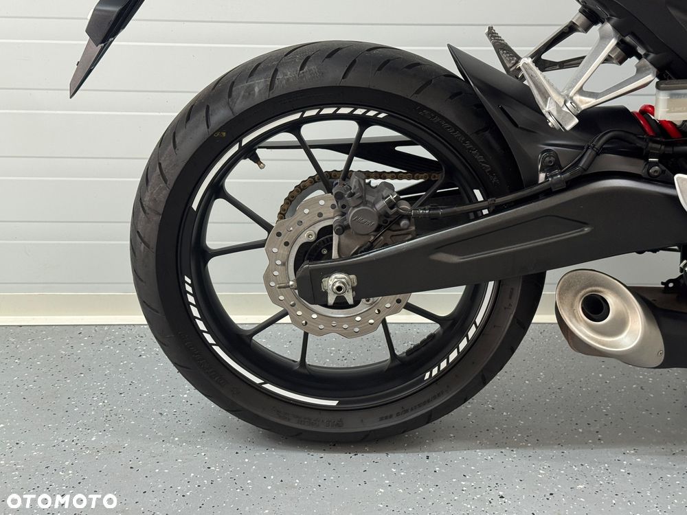 Honda CB - 4