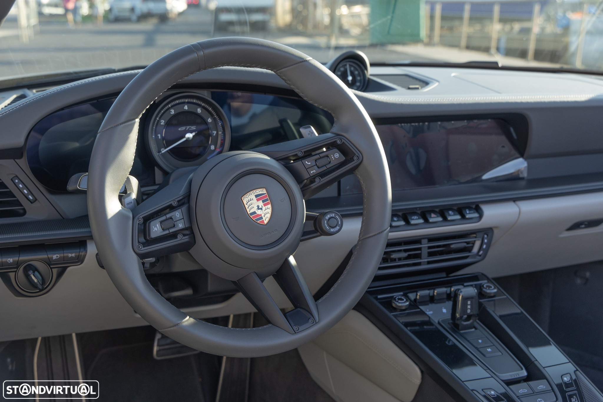 Porsche 911 (992) Carrera 4 GTS PDK - 12