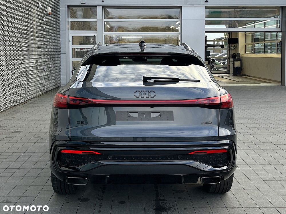 Audi Q5 Sportback - 12