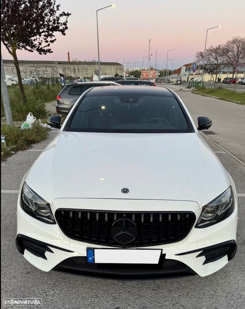Mercedes-Benz E 300 e AMG Line - 3