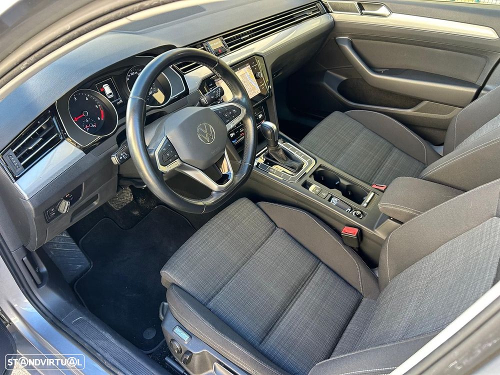 VW Passat Variant 2.0 TDi Business DSG - 9