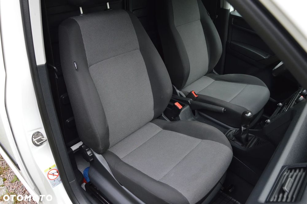 Volkswagen Caddy - 28