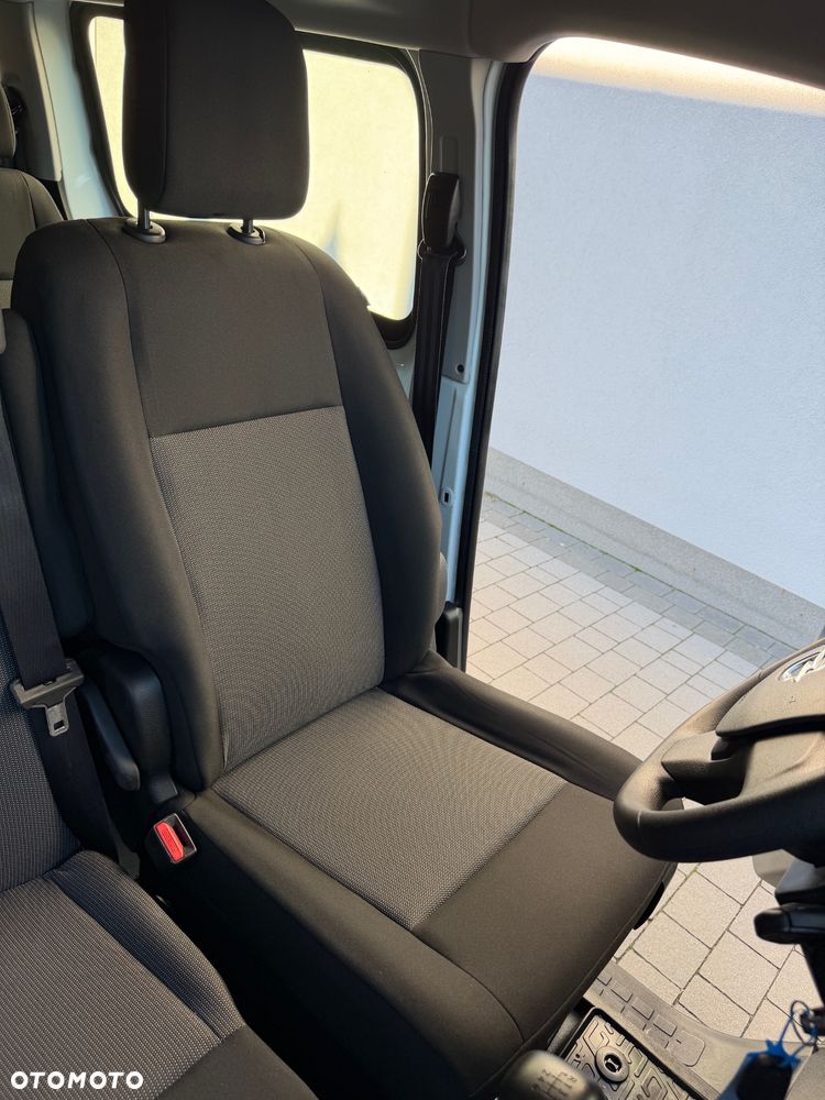 Opel Vivaro - 33