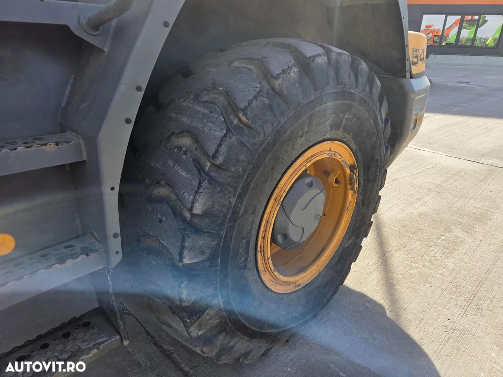 Liebherr 542, Cupa 3mc, 2012, 10.738h, Anv 20,5R25-50% ok, Masa operationala 16t, Aer conditionat, transmisie hidrostatica, STARE BUNA-PROMOTIE 34900 EUR+Tva - 11